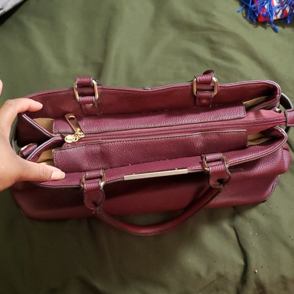 Red Gently Used Purse with Gold Accents - Picture 6 of 7